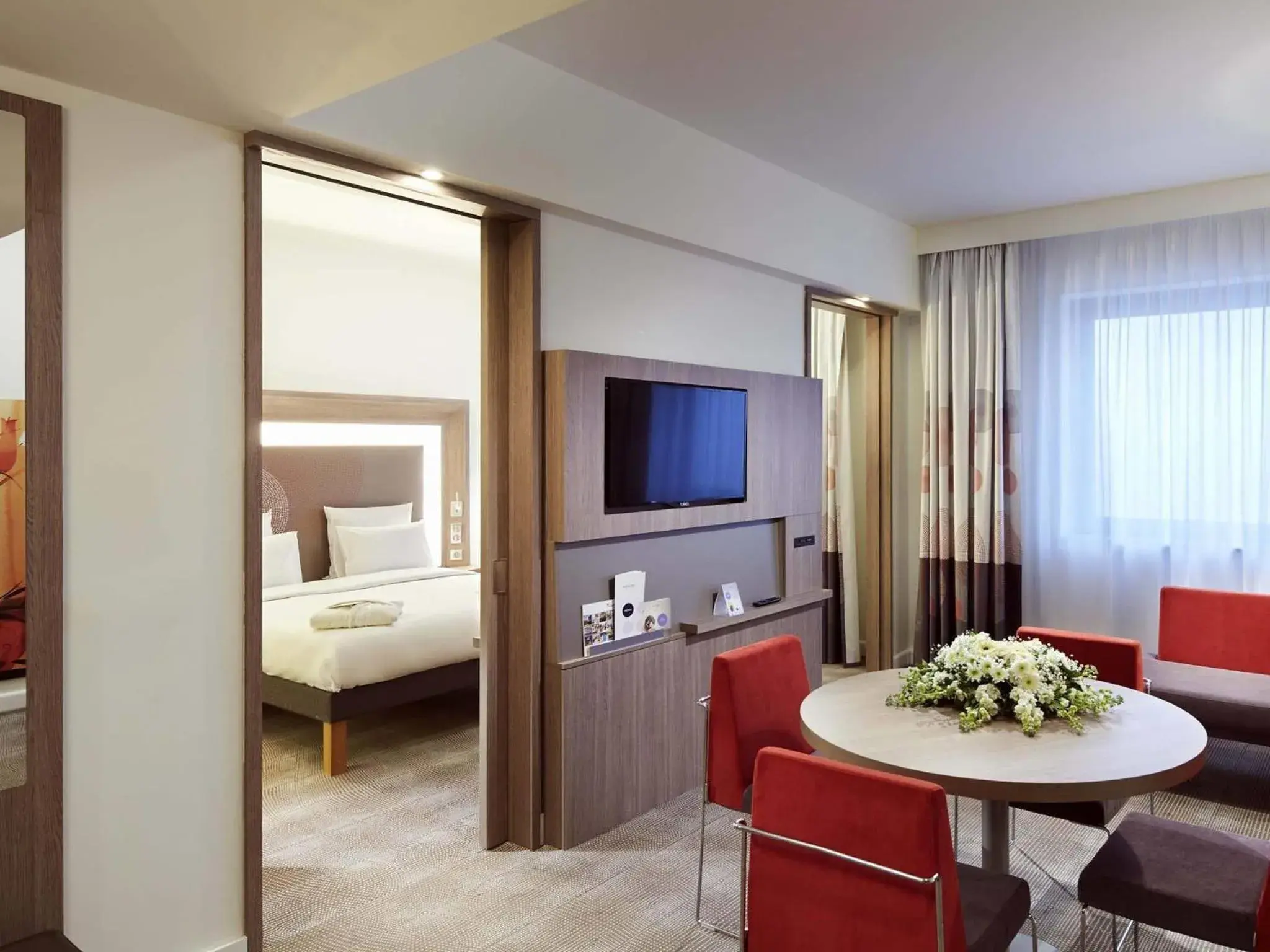 Bedroom, Bed in Novotel Konya